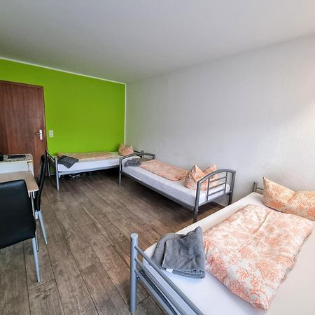 Monteurzimmer - Karlsbad Extérieur photo